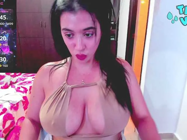 Offline HUGETITS90XX on BongaCams