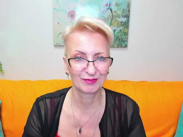 Offline iamyourdream89 on BongaCams