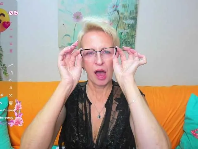 Offline iamyourdream89 on BongaCams