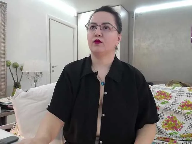 Offline ILoveToFeelU on BongaCams