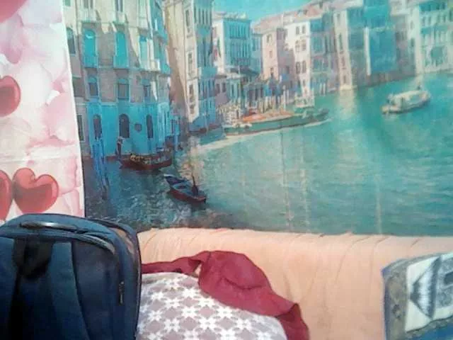 Offline indianfairy on BongaCams