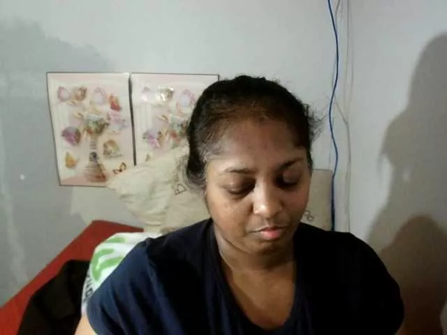 Offline Indiantasha on BongaCams