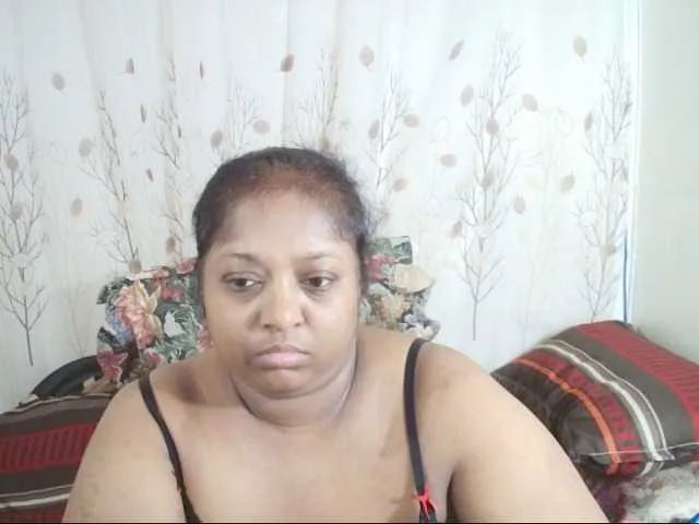 Offline Indiantasha on BongaCams