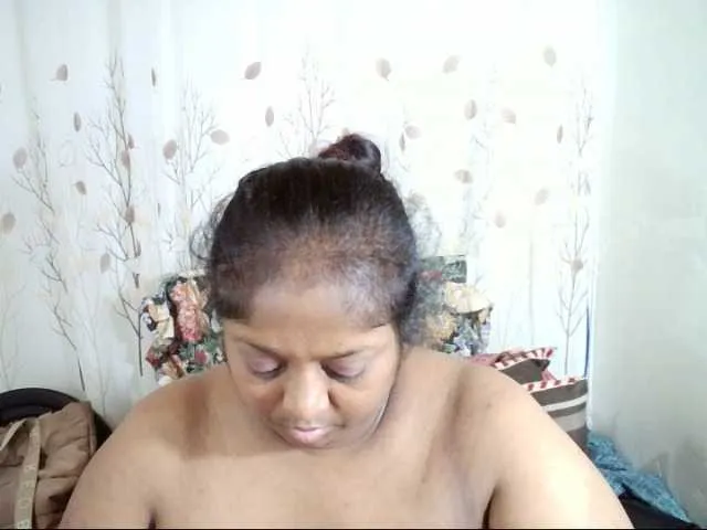 Offline Indiantasha on BongaCams