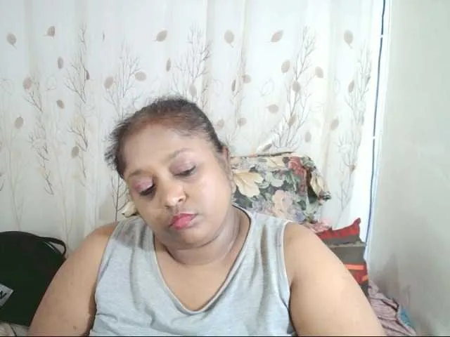 Offline Indiantasha on BongaCams