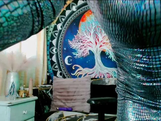 Offline Indica on BongaCams