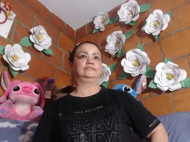 Offline IngritBitch on BongaCams