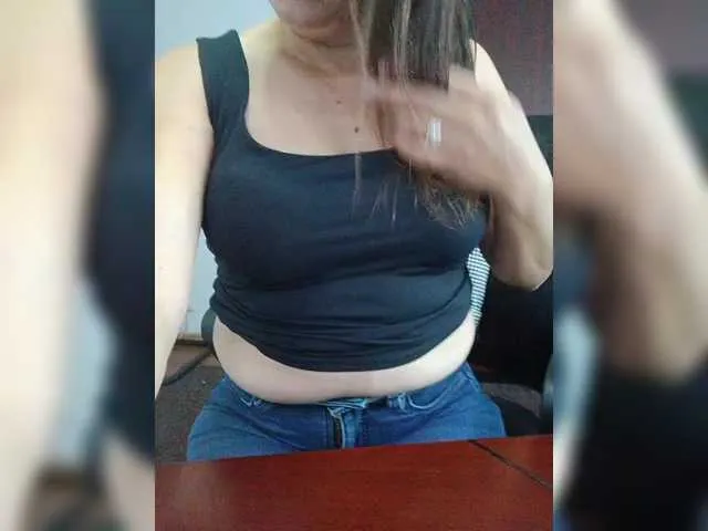 Offline innaginna1984 on BongaCams