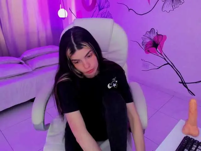 Offline Isabela-Fiorelli on BongaCams