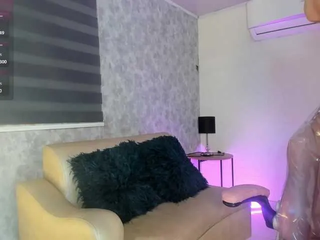 Offline isabellaa23 on BongaCams