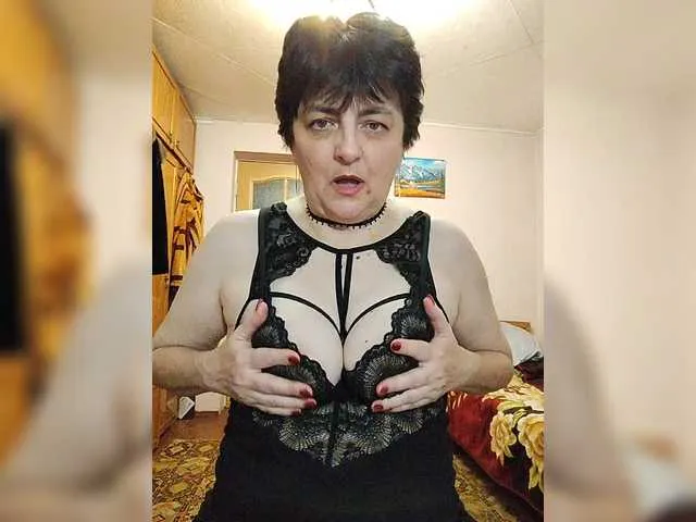 Offline IsXLoves on BongaCams