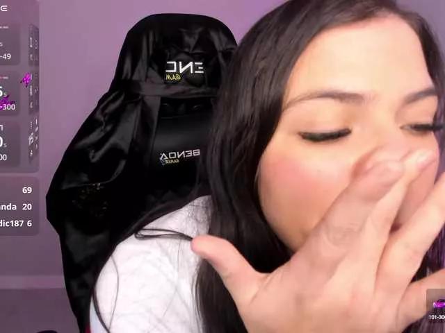 ivyy-scott from BongaCams