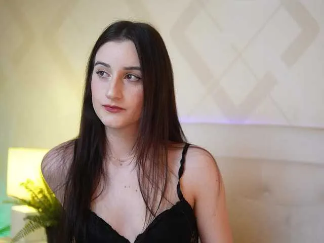 Offline JadeHasy on BongaCams