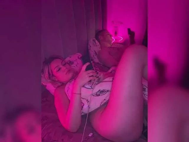 Freechat James-Eva0 on BongaCams