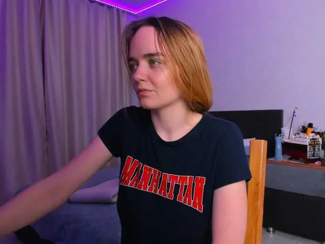 Offline JanetShy on BongaCams