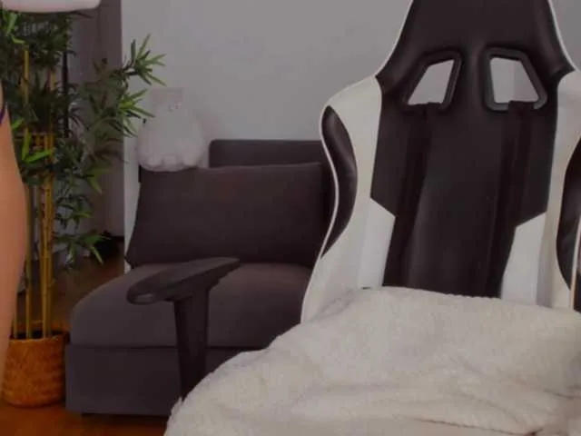 Offline jayleekryss on BongaCams