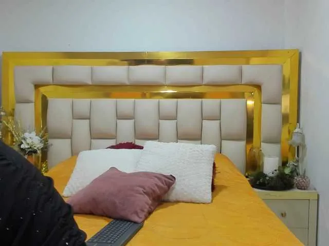 Offline jennygarner on BongaCams