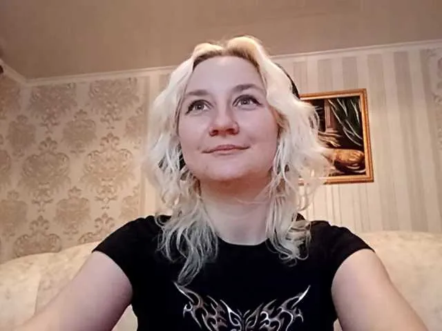Offline JohanaMcmanaway on BongaCams