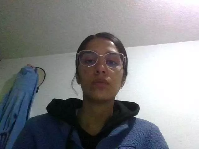 Offline JuanaBrunette on BongaCams