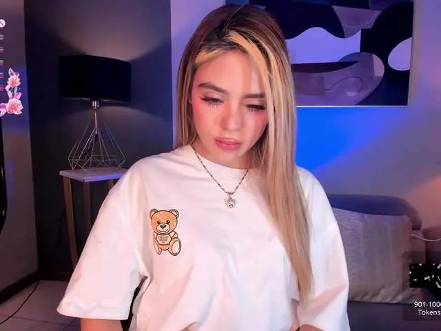 Offline JuanitaClay on BongaCams