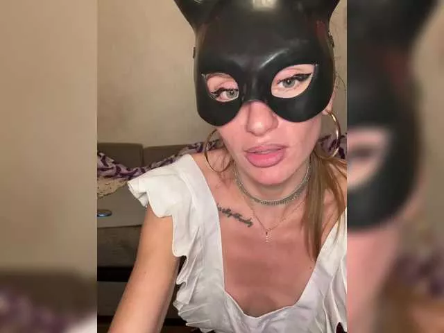 Offline Juldana on BongaCams