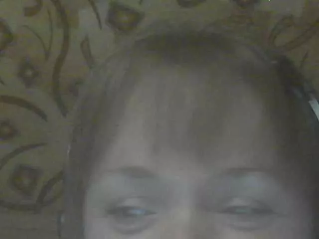 Offline Julia-79 on BongaCams