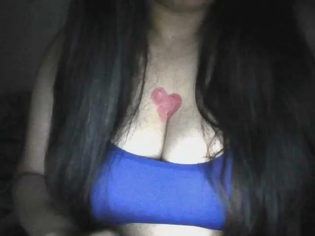 Offline JulieJoe on BongaCams