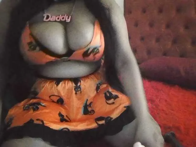 Offline JulieJoe on BongaCams