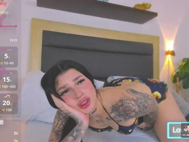 Offline julietaclark on BongaCams