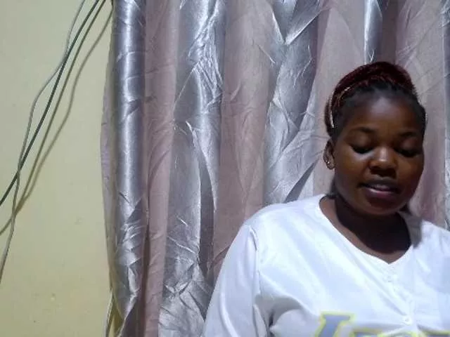 Offline just-nana on BongaCams