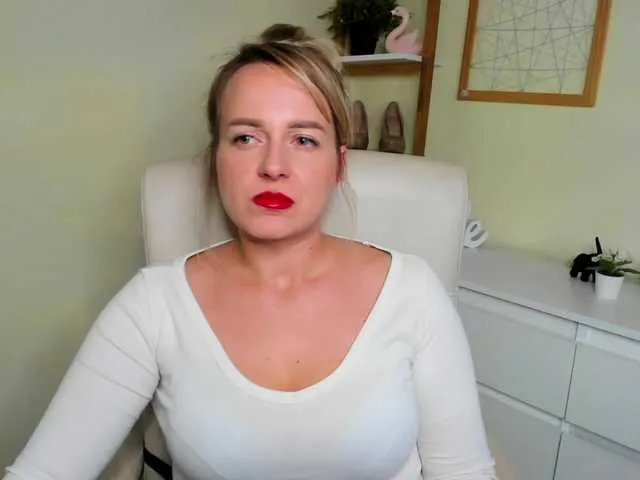 Freechat Karenyourwish on BongaCams