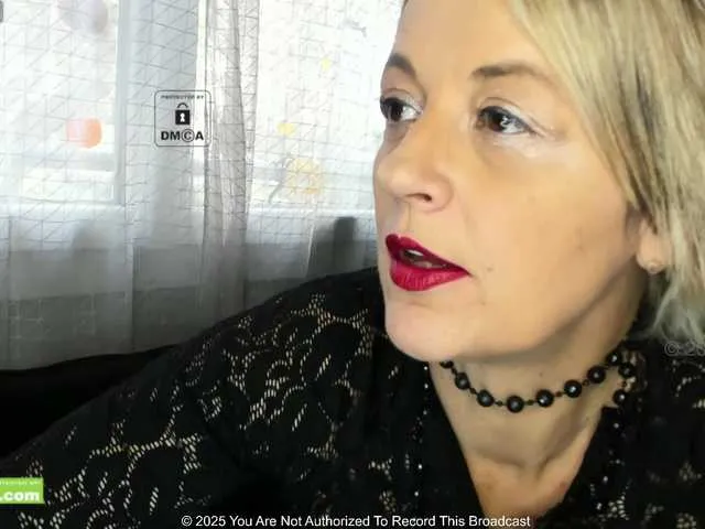 Offline KARINA-S-PALACIOS on BongaCams