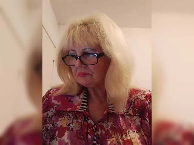 Offline KASANDRABOLOSHKA on BongaCams