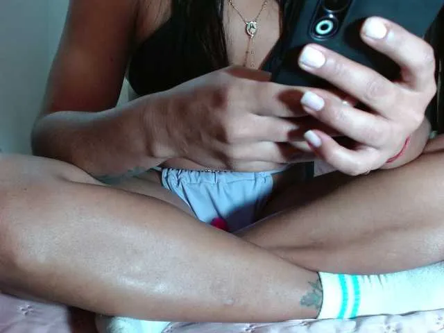 Offline katalinasquirt1 on BongaCams