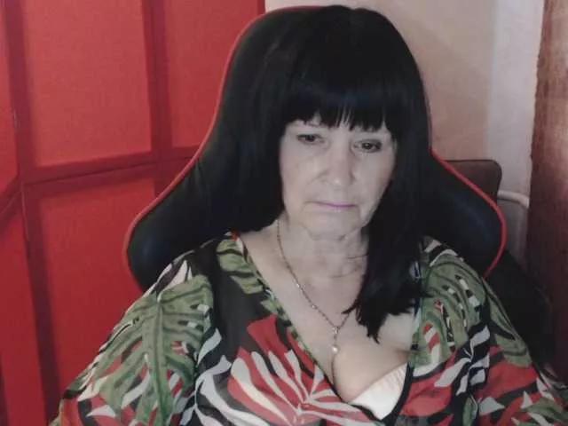 KatarinaGloss from BongaCams
