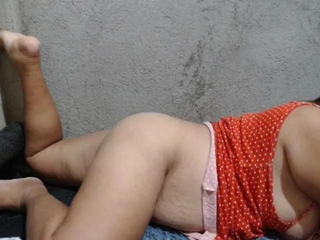 Offline kate302 on BongaCams