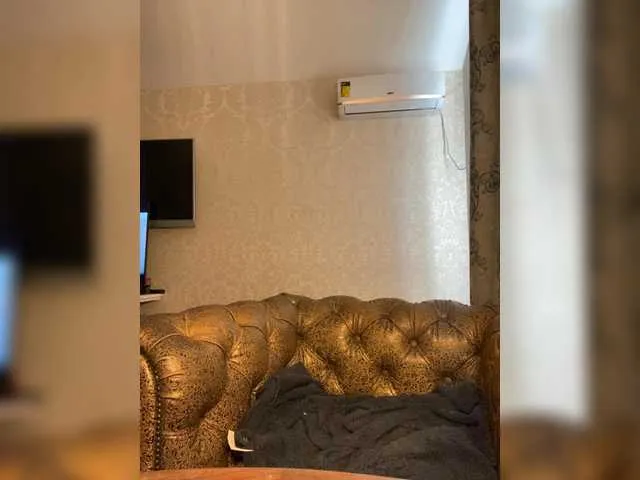 Offline KateFoxxx028 on BongaCams