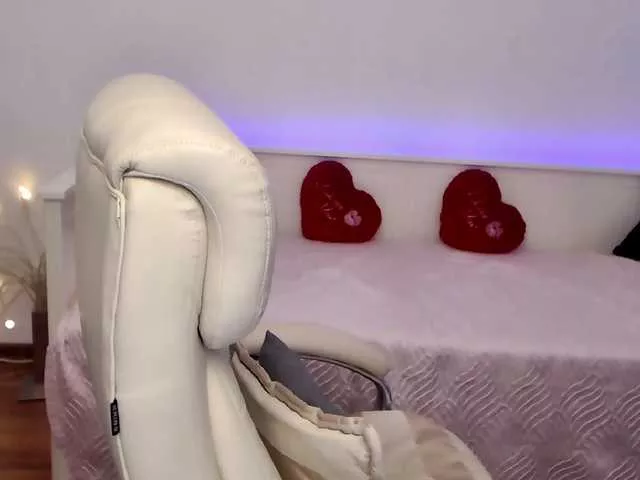 Offline KateLove23 on BongaCams