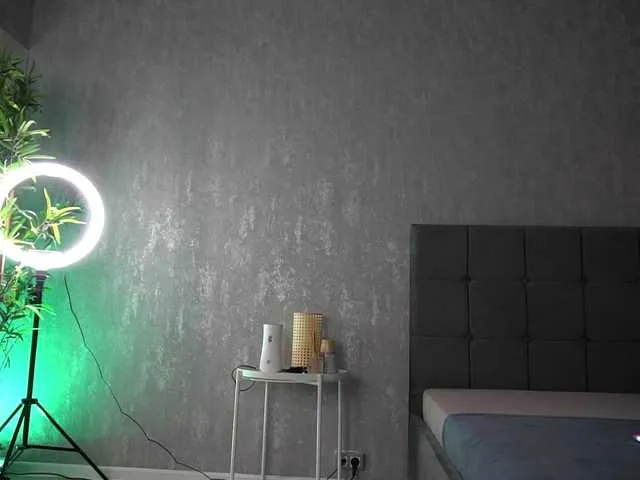 Offline KatelynSparks on BongaCams