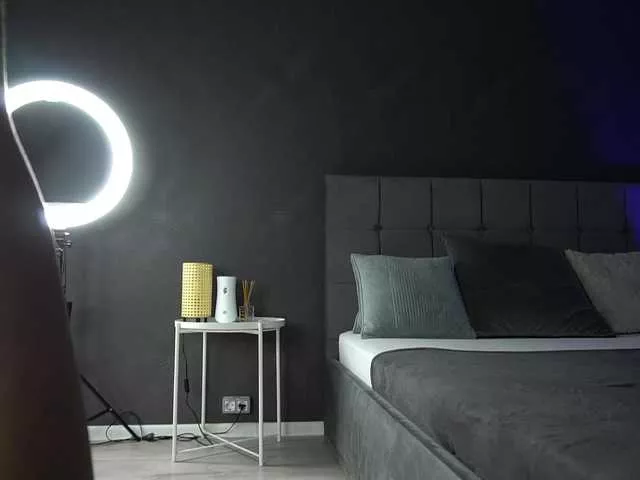 Offline KatelynSparks on BongaCams