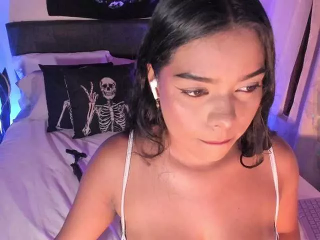 Offline KathDolly on BongaCams