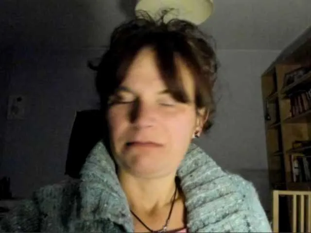 Offline KathyLove1 on BongaCams