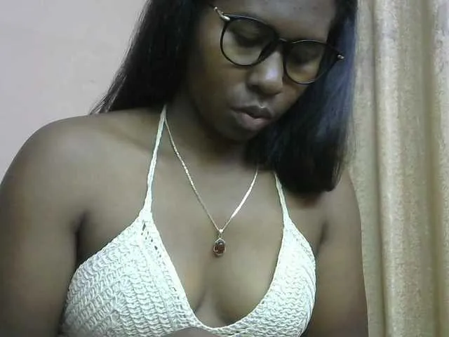 Offline Katty-12 on BongaCams