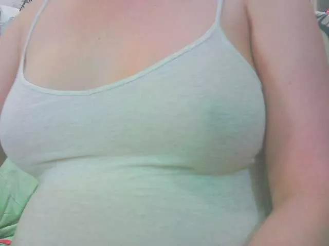 KeepmepregO from BongaCams