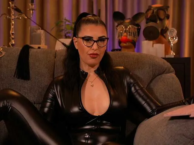 Freechat KellyKent on BongaCams