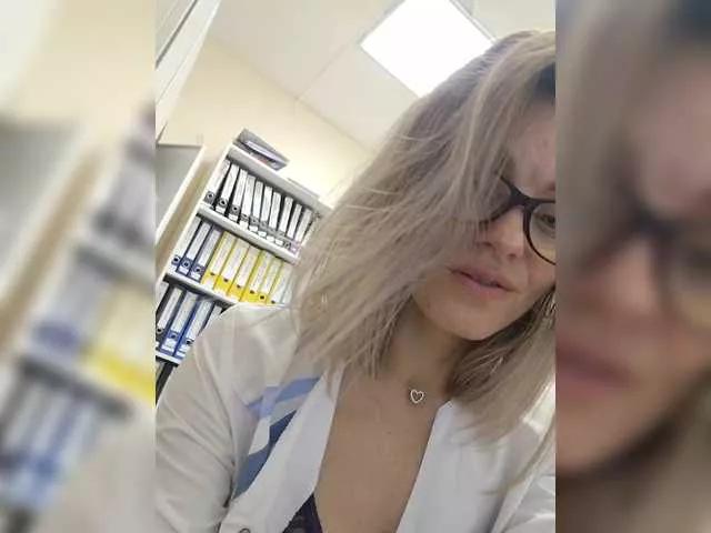 Kettihoff from BongaCams