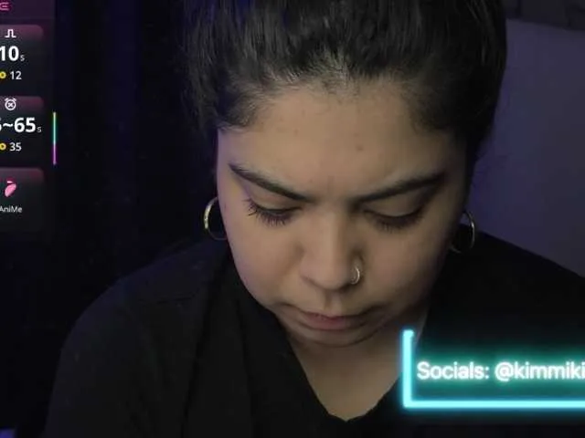 Offline Kimmiakiss22 on BongaCams