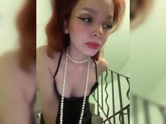 KiraSaud69 from BongaCams