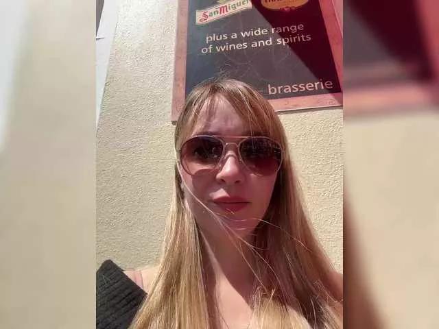 kissesxokissuuu from BongaCams