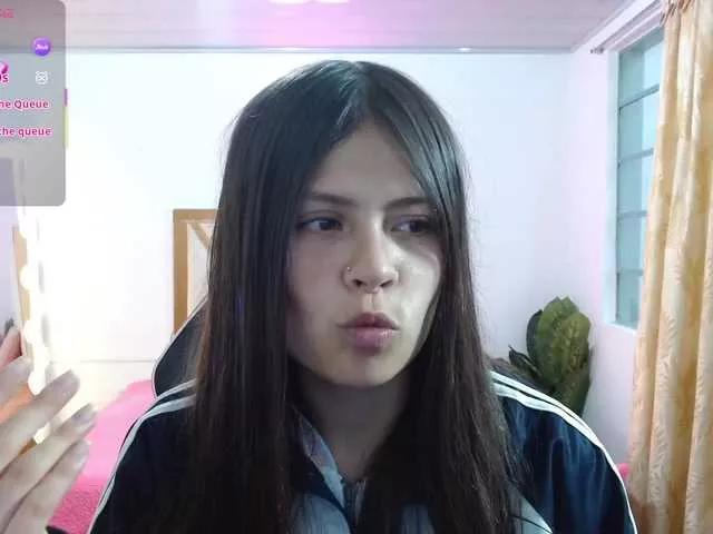 kittystart-tay from BongaCams
